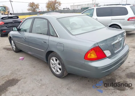 2001 Toyota Avalon Xls z USA, uszkodzony, nr VIN 4T1BF28B11U158104